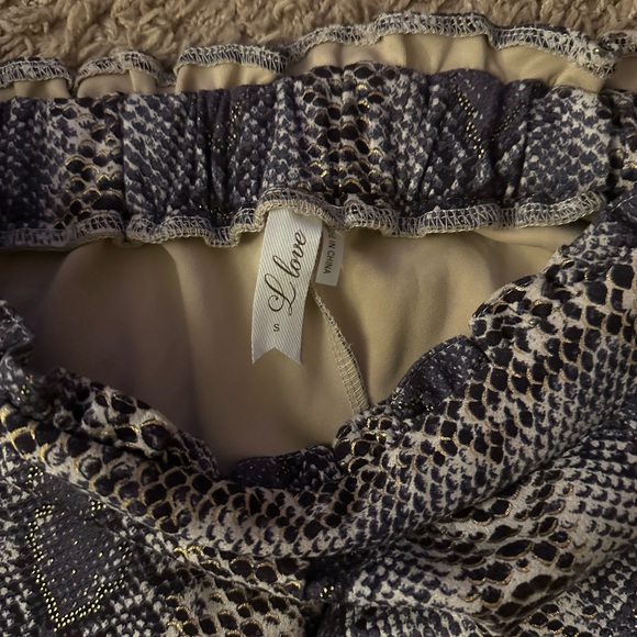 Snake print shorts - Picture 5 of 5